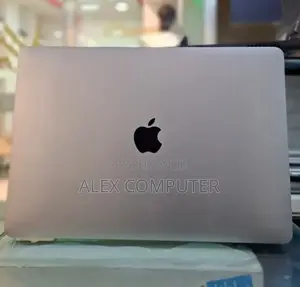 New Laptop Apple MacBook Pro 2019 8GB Intel Core I5 SSD 256GB