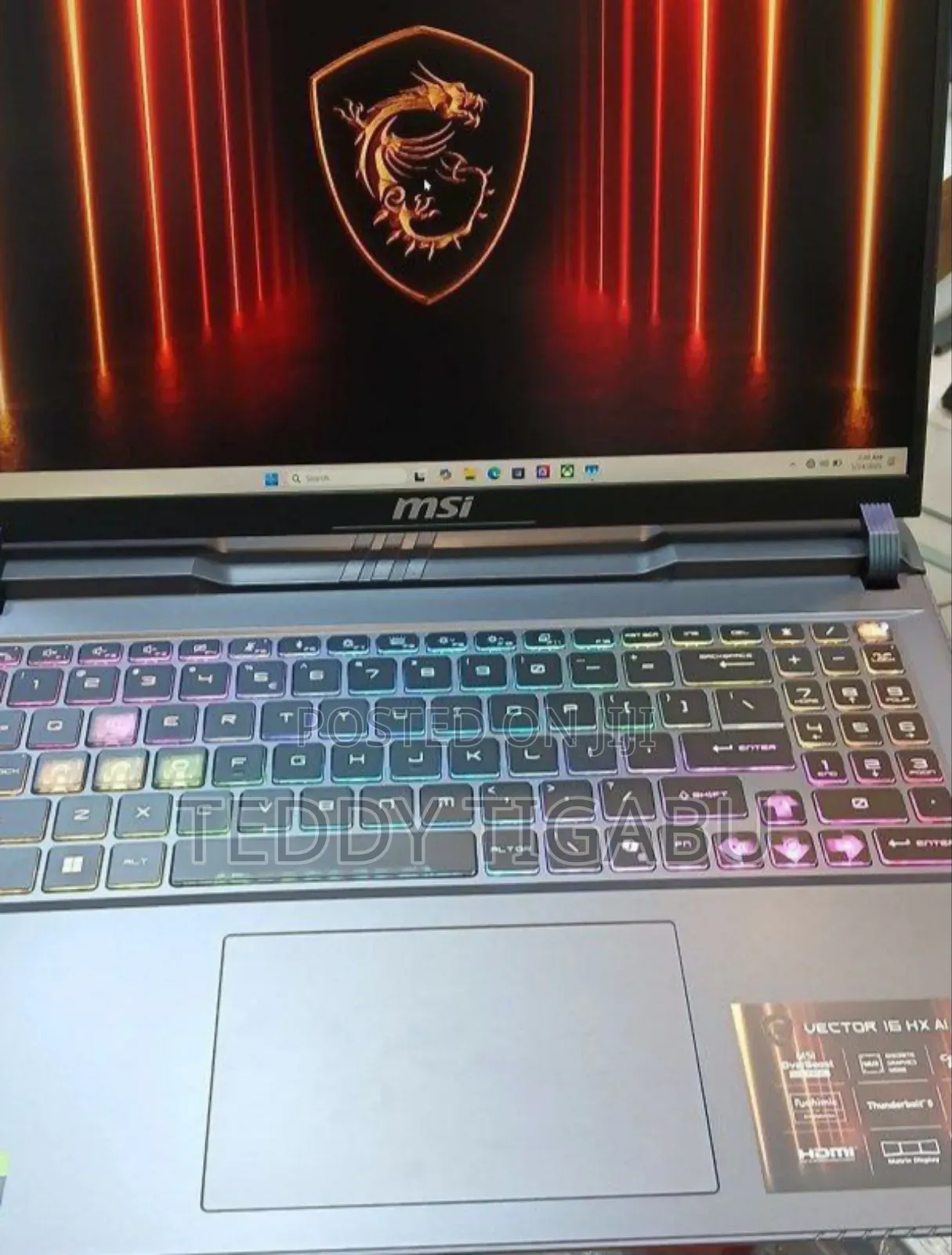 New Laptop MSI Vector 16 HX AI A2XWIG 16GB Intel Core Ultra 7 SSD 1T