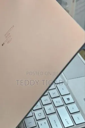 New Laptop HP 8GB Intel Core I5 SSD 1T