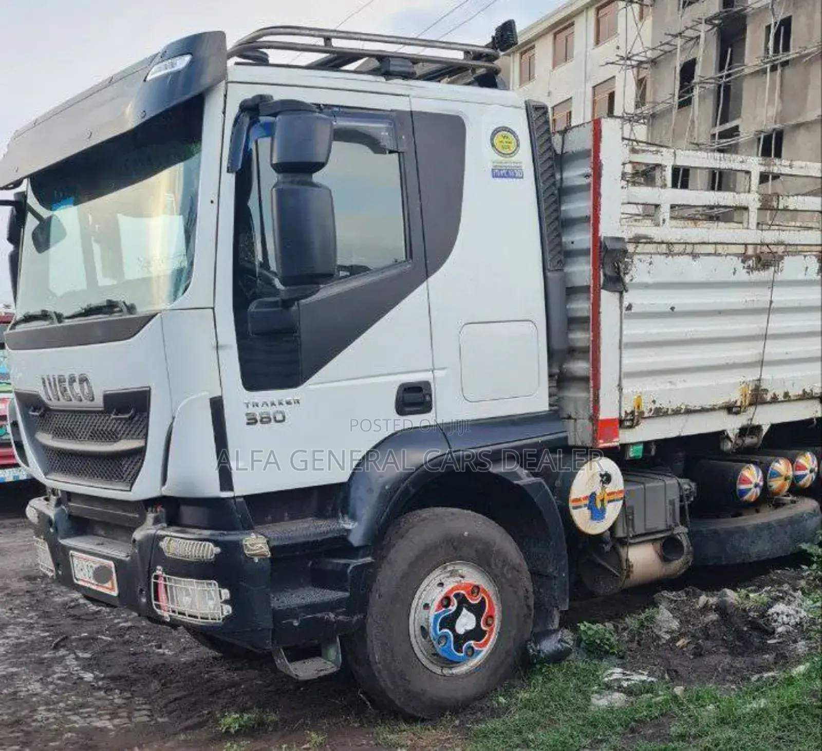 Iveco ባላቶኒ ከነተሳቢው •2017 •87 ሽ ታርጋ