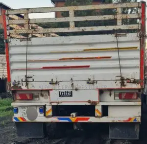 Iveco ባላቶኒ ከነተሳቢው •2017 •87 ሽ ታርጋ