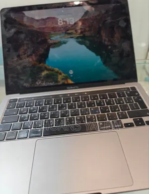 New Laptop Apple MacBook Pro 2022 M2 8GB Intel Core M2 SSD 256GB