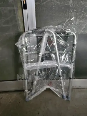 Photo - Walker炸藥walker怖了medical Walker和諧walker死者medical Walker New