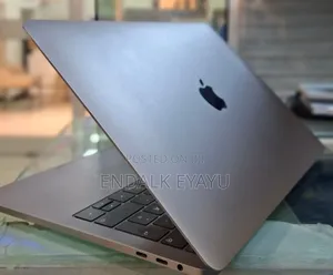 New Laptop Apple MacBook Pro 2019 8GB Intel Core I5 SSD 256GB