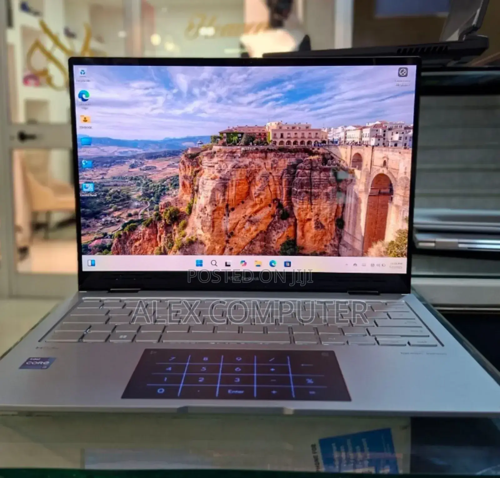 New Laptop Asus Zenbook 14 UX434 16GB Intel Core I7 SSD 1T