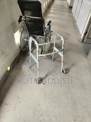 Photo - Walker執法walker管轄foldable Walker懲罰medical Walker軍隊walker