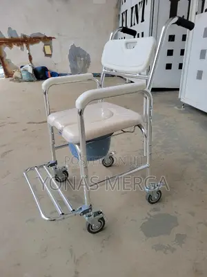 Photo - Toilet Chairسpot妏ووself-Care Elderly/Adult Mobility Aids
