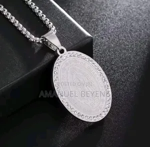 Photo - Virgin Mary Oval Pendant Necklace for Men and Women Jewelry