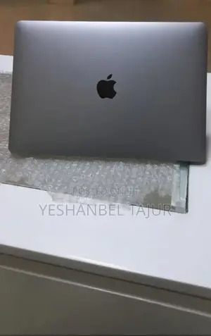 New Laptop Apple MacBook Pro 2020 16GB Intel Core I5 SSD 512GB