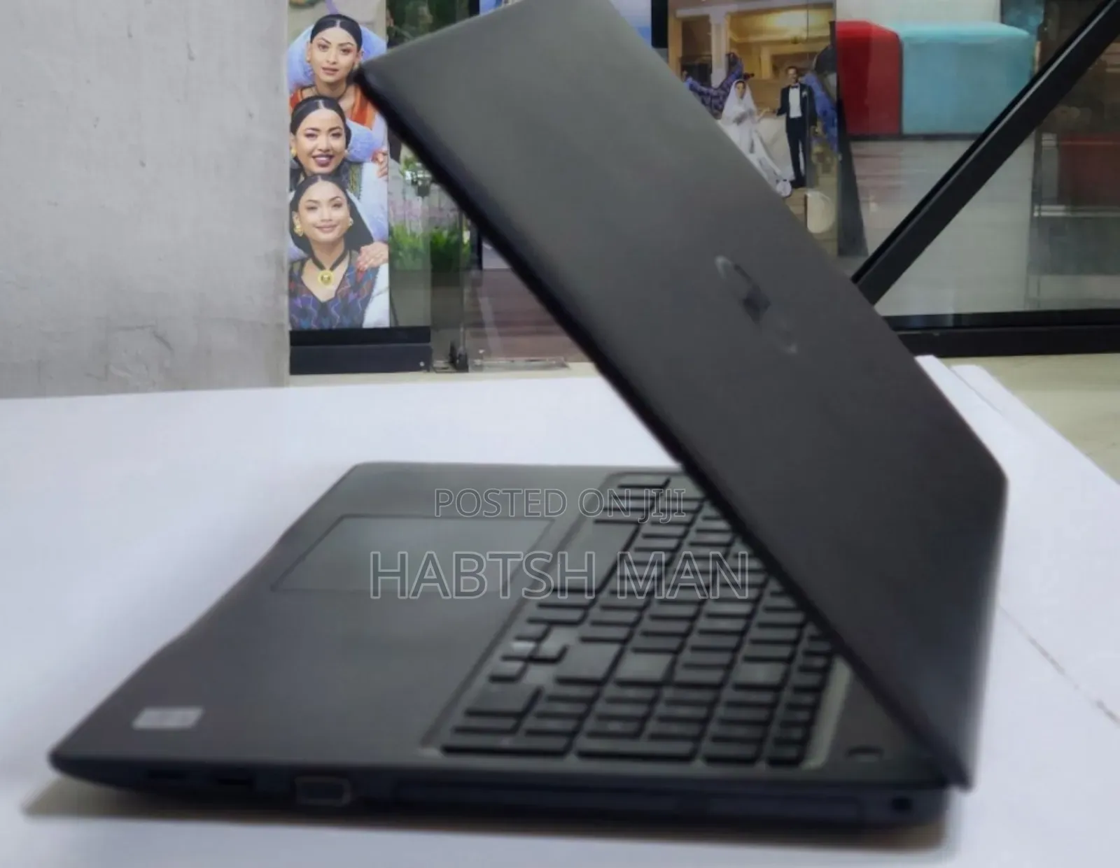 New Laptop Dell Vostro DVCI309 8GB Intel Core I5 SSD 512GB