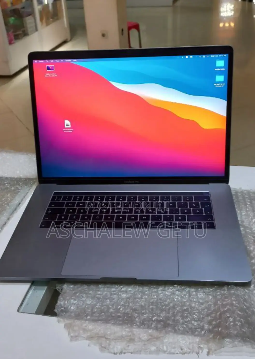 New Laptop Apple MacBook Pro 2016 16GB Intel Core I7 SSD 512GB