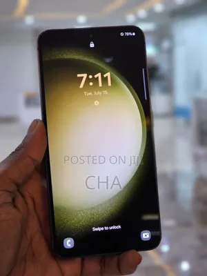 Photo - New Samsung Galaxy S23 256 GB Gray