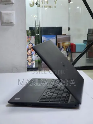 Photo - New Laptop Dell Vostro 15 3000 8GB Intel Core i5 SSD 512GB