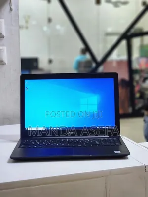 New Laptop Dell Vostro 15 3000 8GB Intel Core i5 SSD 512GB