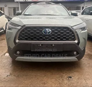 Photo - Toyota Corolla Cross Hybrid 2023 Green