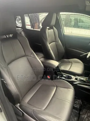 Toyota Corolla Cross Hybrid 2023 Green