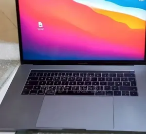 Photo - New Laptop Apple MacBook Pro 2016 16GB Intel Core I7 SSD 512GB