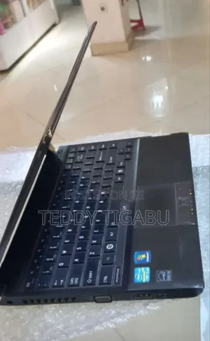 New Laptop Toshiba Portege R930 4GB Intel Core i5 SSD 500GB