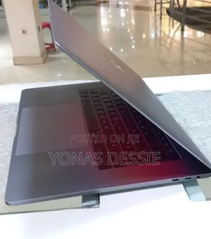 New Laptop Apple MacBook Pro 2016 16GB Intel Core I7 SSD 512GB