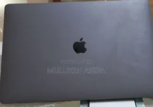 New Laptop Apple MacBook Pro 2016 16GB Intel Core I7 SSD 512GB