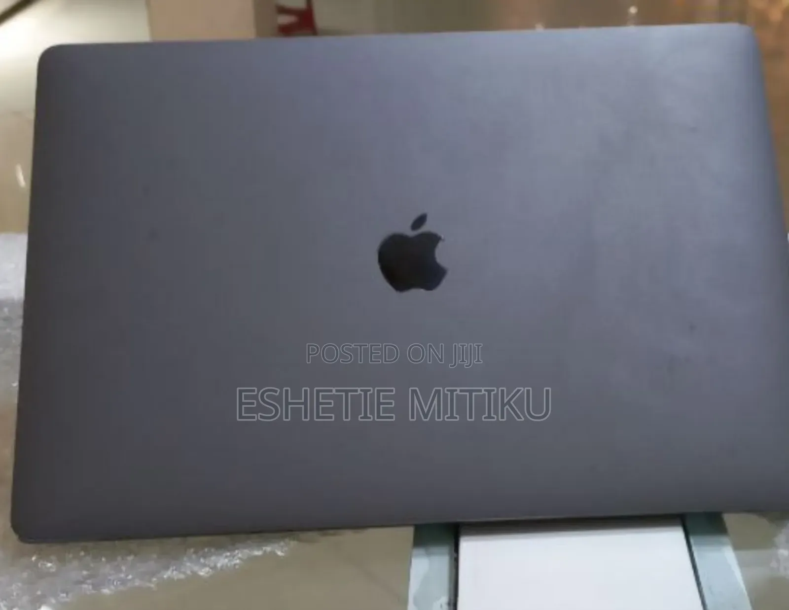 New Laptop Apple MacBook Pro 2016 16GB Intel Core I7 SSD 512GB