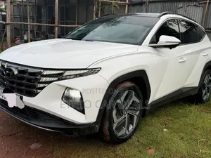 Hyundai Tucson 2022 White