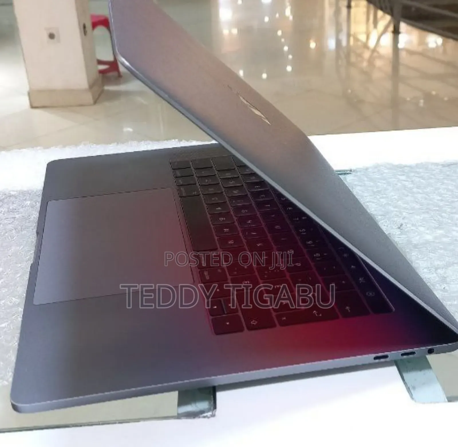 New Laptop Apple MacBook Pro 2016 16GB Intel Core I7 SSD 512GB