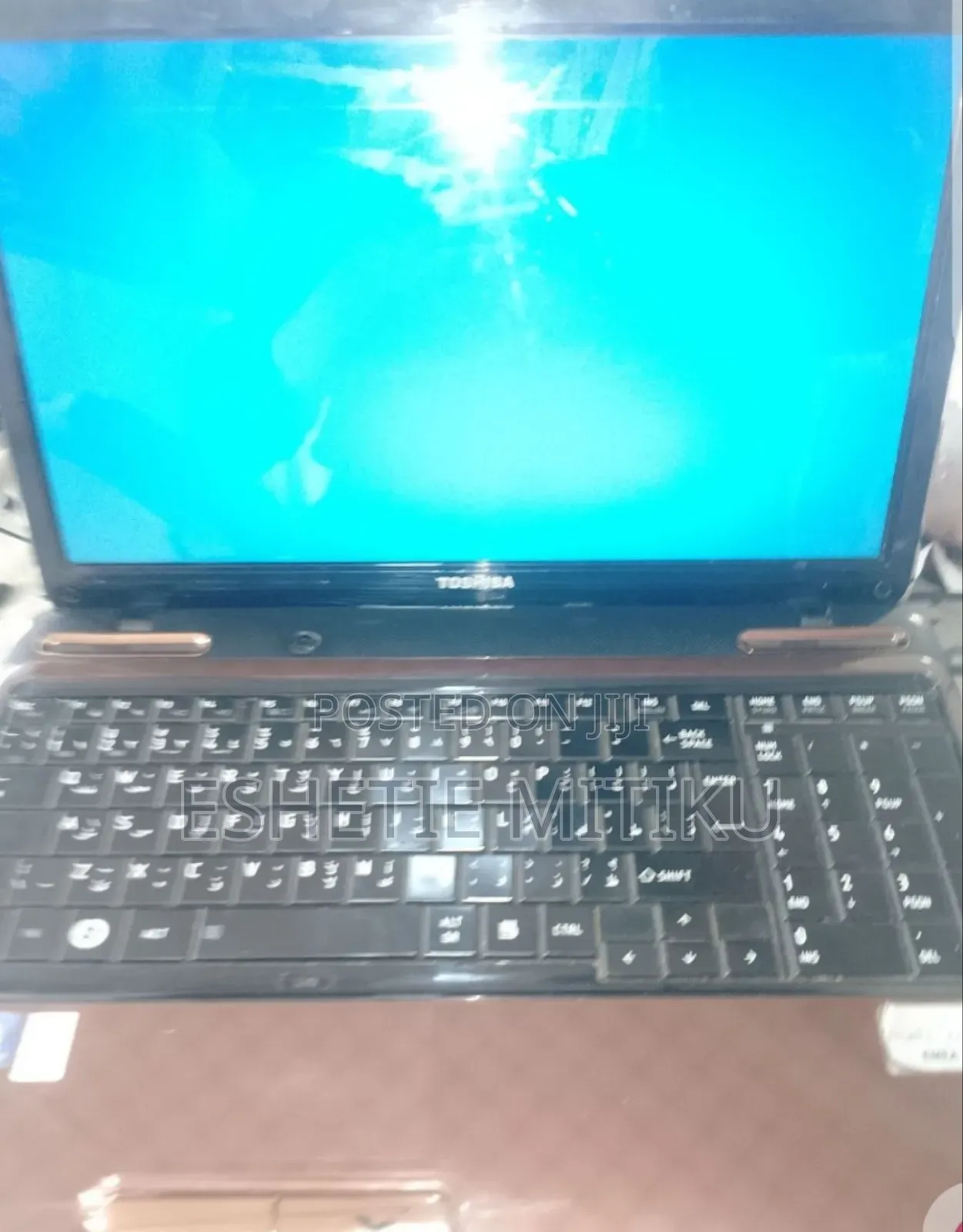 New Laptop Toshiba Portege R930 4GB Intel Core I5 SSD 700GB