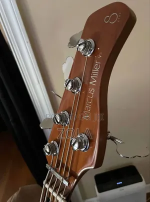 Sire Marcus Miller V5 Alder 5-String Bass Guitar - Natural