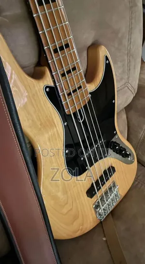 Sire Marcus Miller V5 Alder 5-String Bass Guitar - Natural
