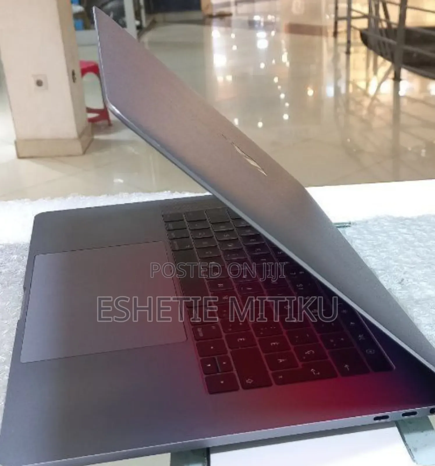 New Laptop Apple MacBook Pro 2016 16GB Intel Core I5 SSD 512GB