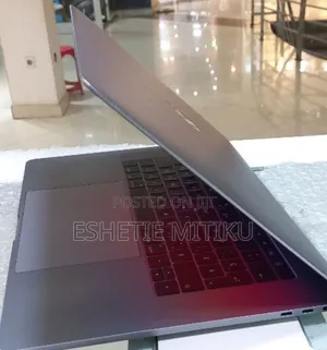 New Laptop Apple MacBook Pro 2016 16GB Intel Core I5 SSD 512GB