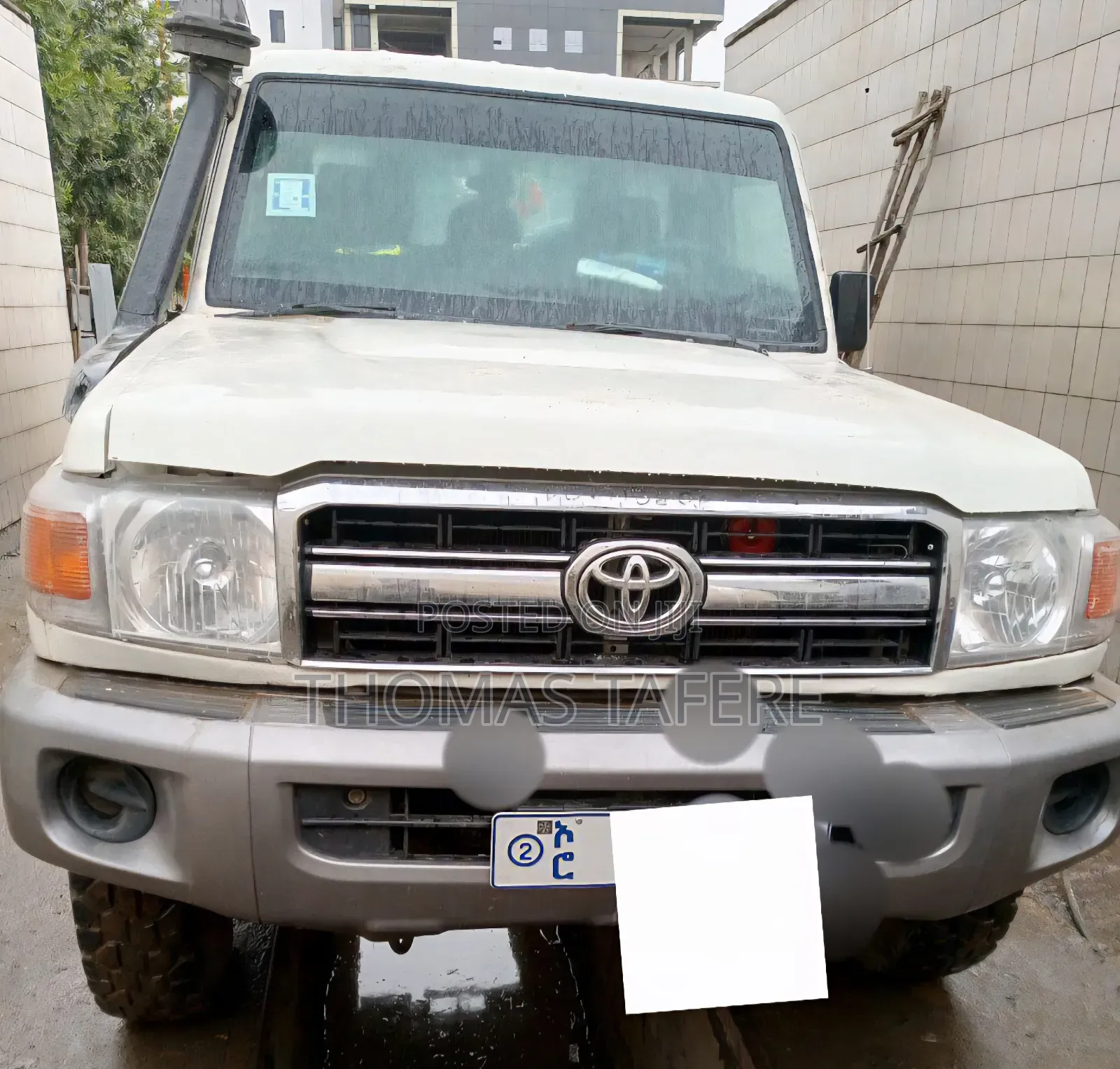 Toyota Land Cruiser 2016 White