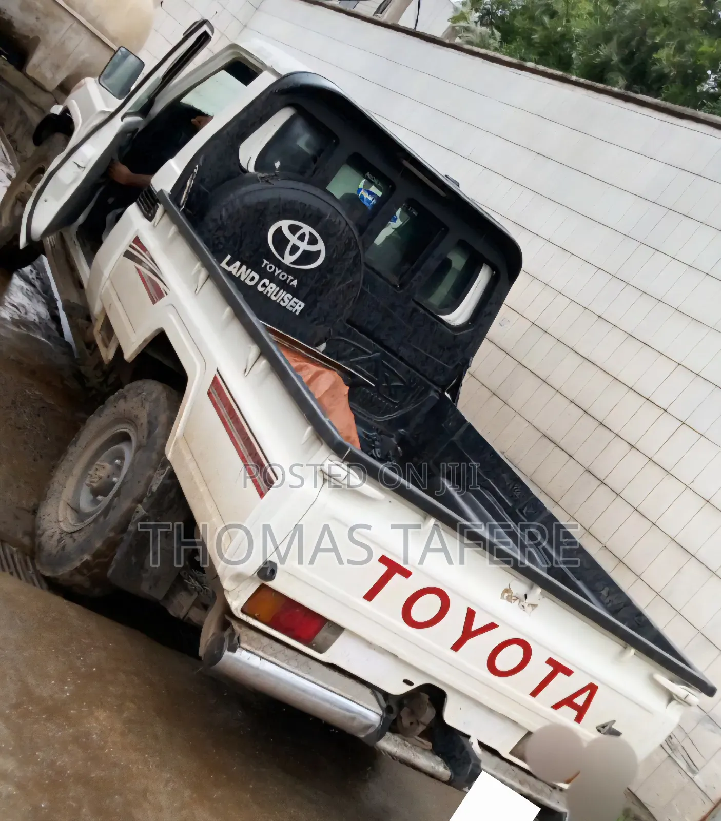 Toyota Land Cruiser 2016 White