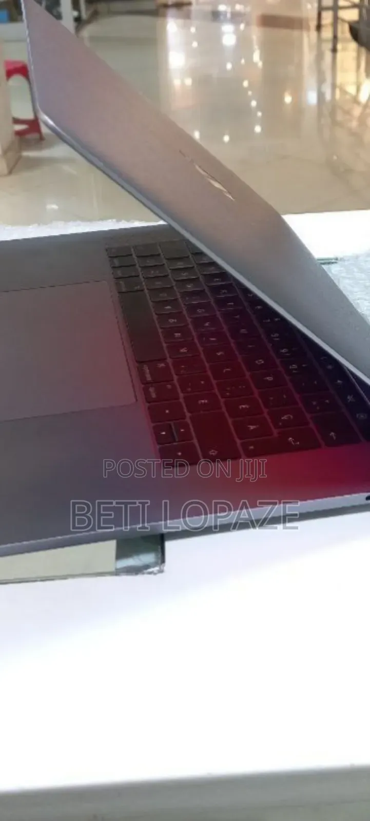 New Laptop Apple MacBook 2016 16GB Intel Core I7 SSD 512GB