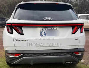 Hyundai Tucson 2022 White