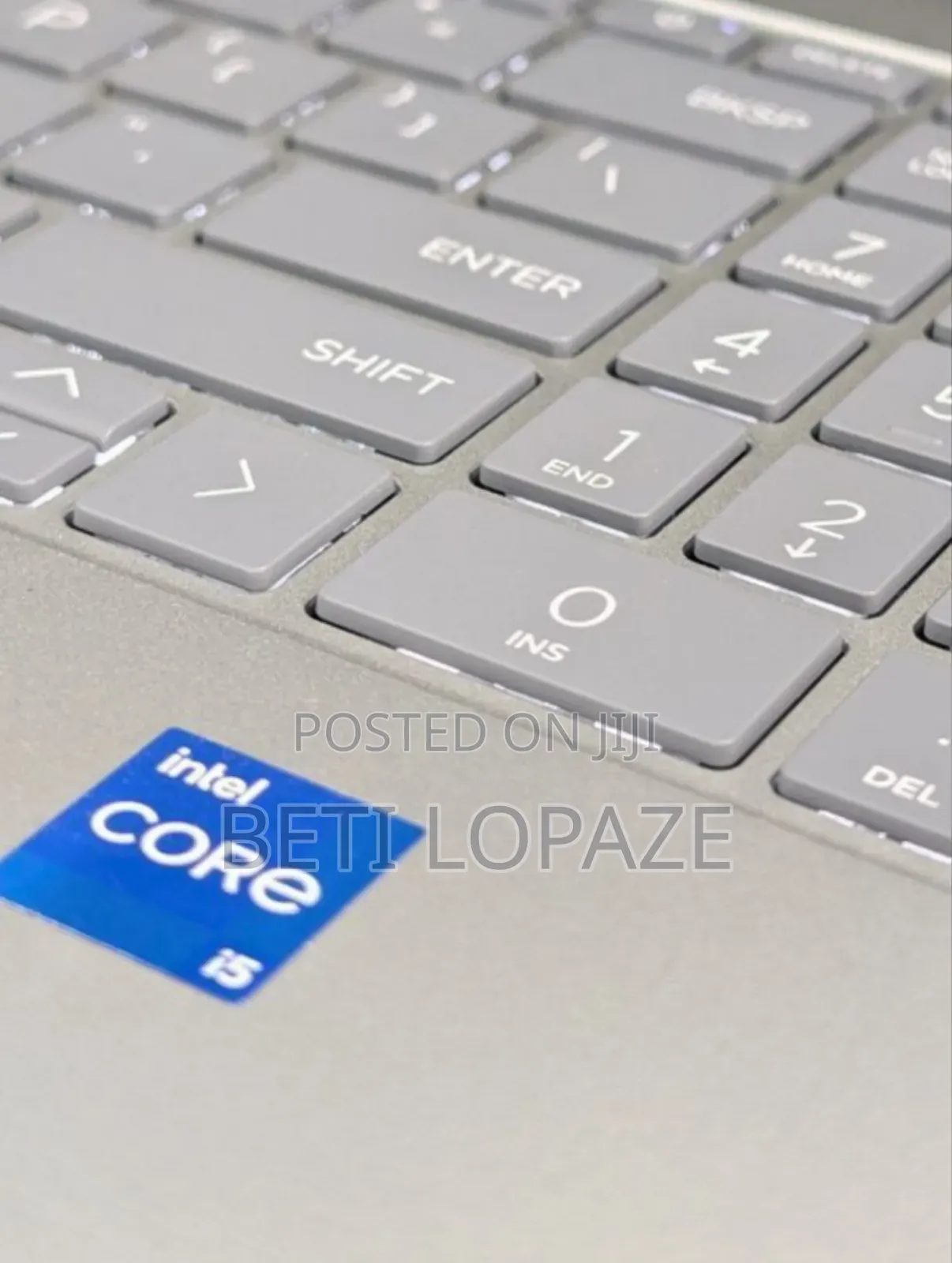 New Laptop Dell Vostro V13 8GB Intel Core I5 SSD 512GB