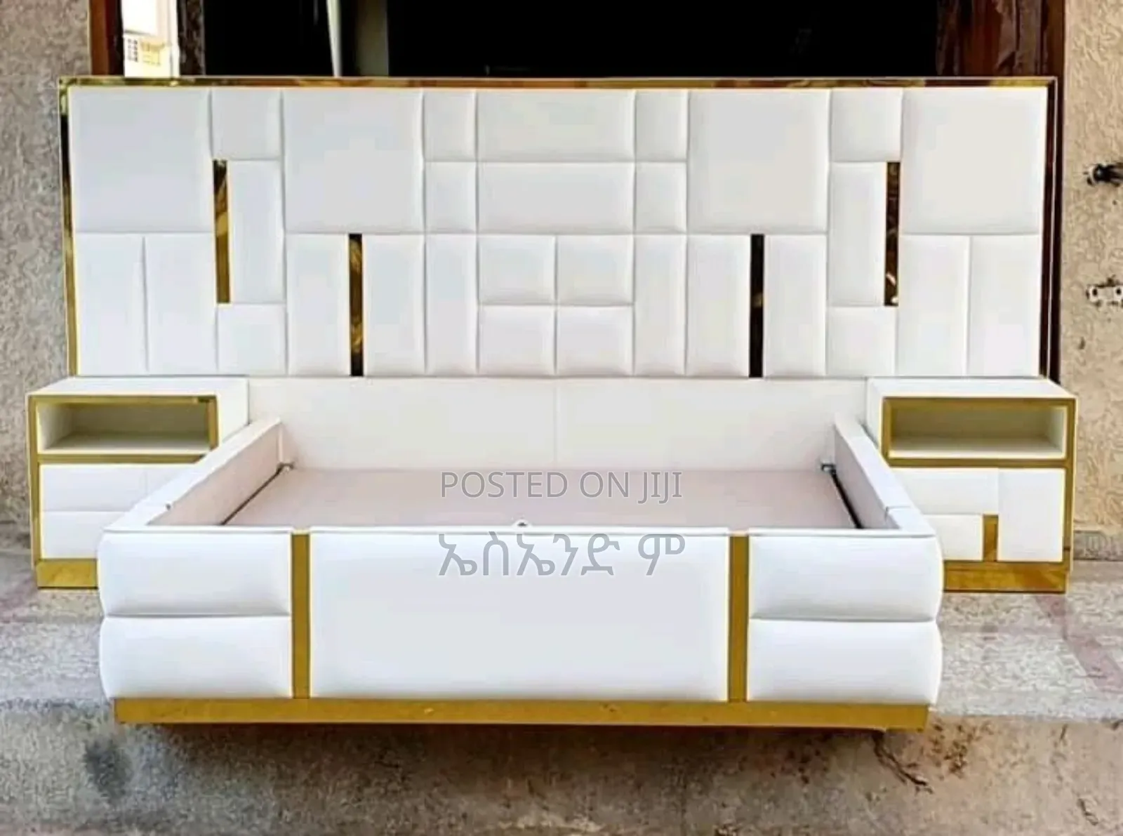 Hini Style Super King Size Bed Design