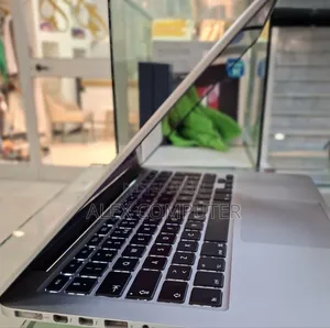 New Laptop Apple MacBook Pro 2013 16GB Intel Core I5 SSD 512GB