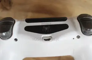 Playstation 4 Wireless Controller Glacier White