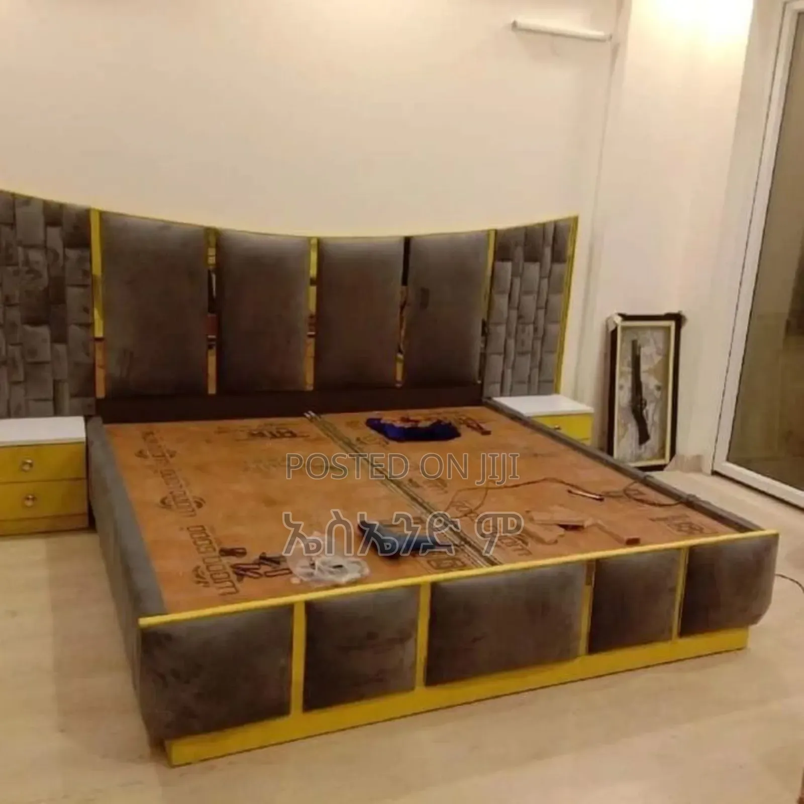 Graphic Style King Bed Design