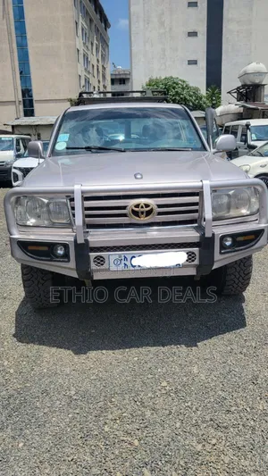 Photo - Toyota Land Cruiser 2003 Silver