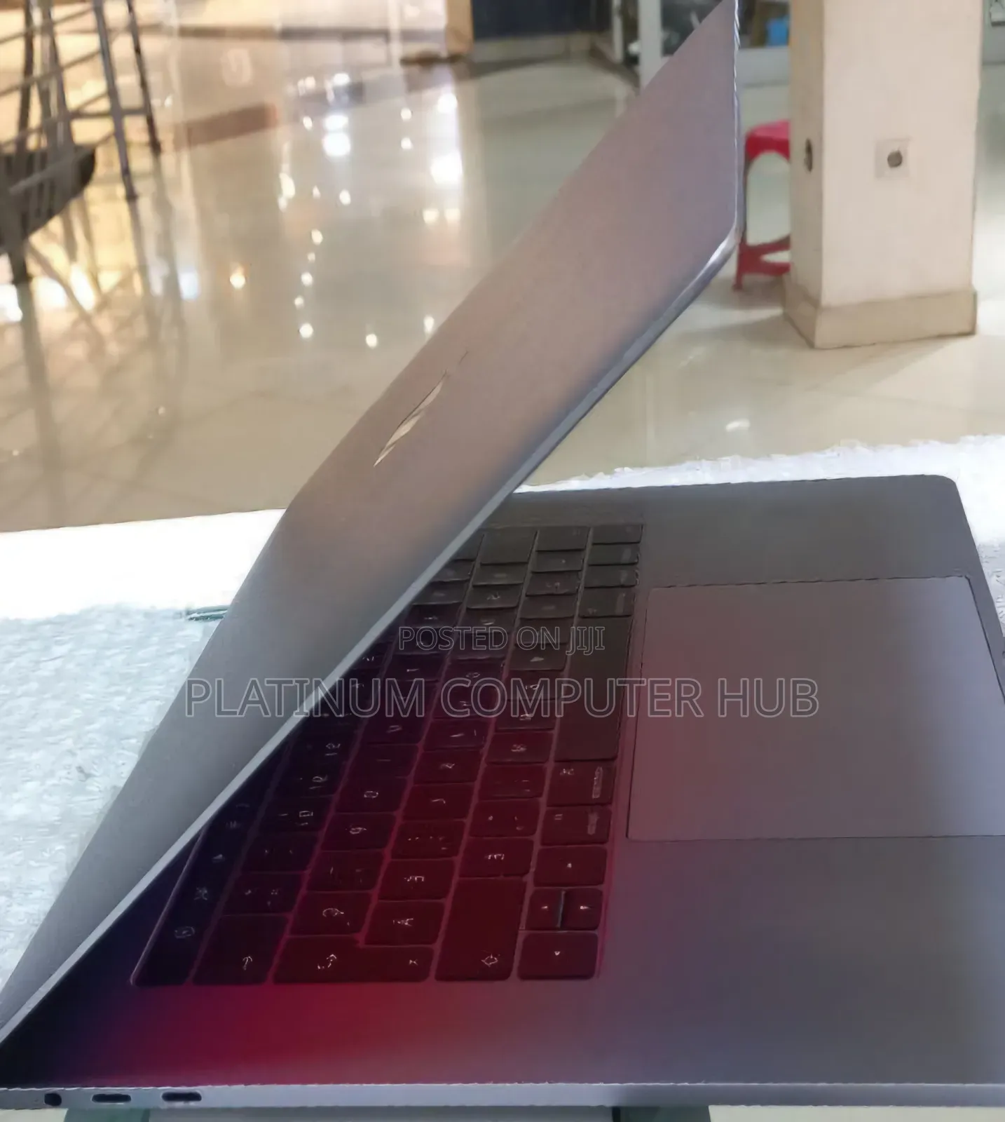 New Laptop Apple MacBook Pro 2016 16GB Intel Core I7 SSD 512GB