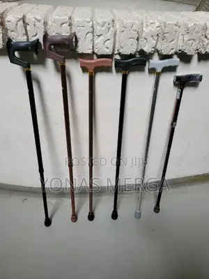 Photo - Cane for Elderly膝式support to the User While Walking Premium
