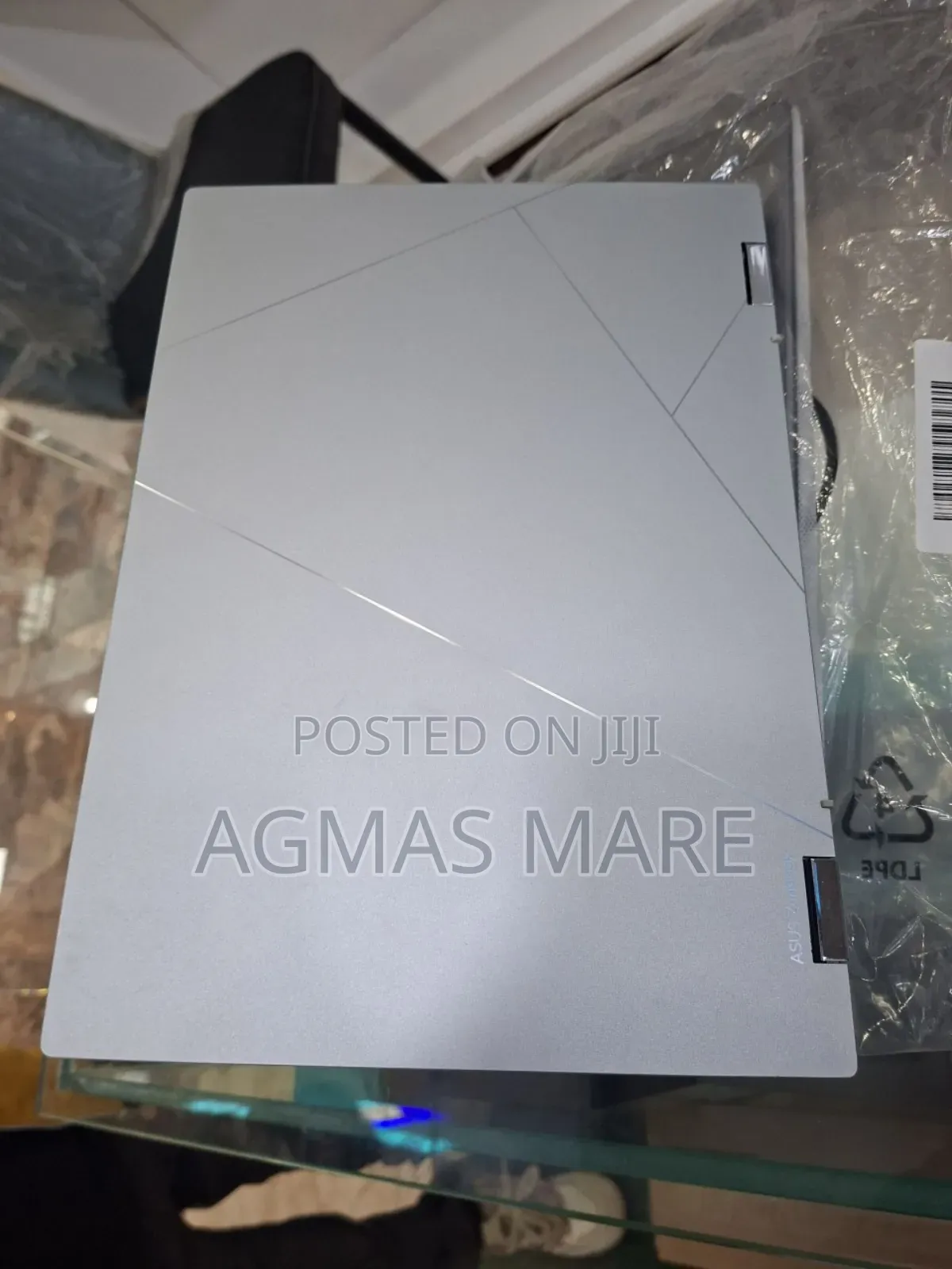 New Laptop Asus ZenBook Flip 14 UX461UA 16GB Intel Core I7 SSD 1T