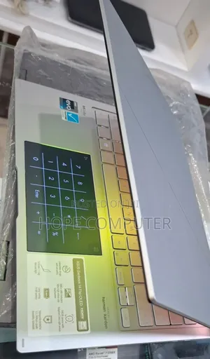 New Laptop Asus ZenBook UX430UQ 16GB Intel Core I7 SSD 1T