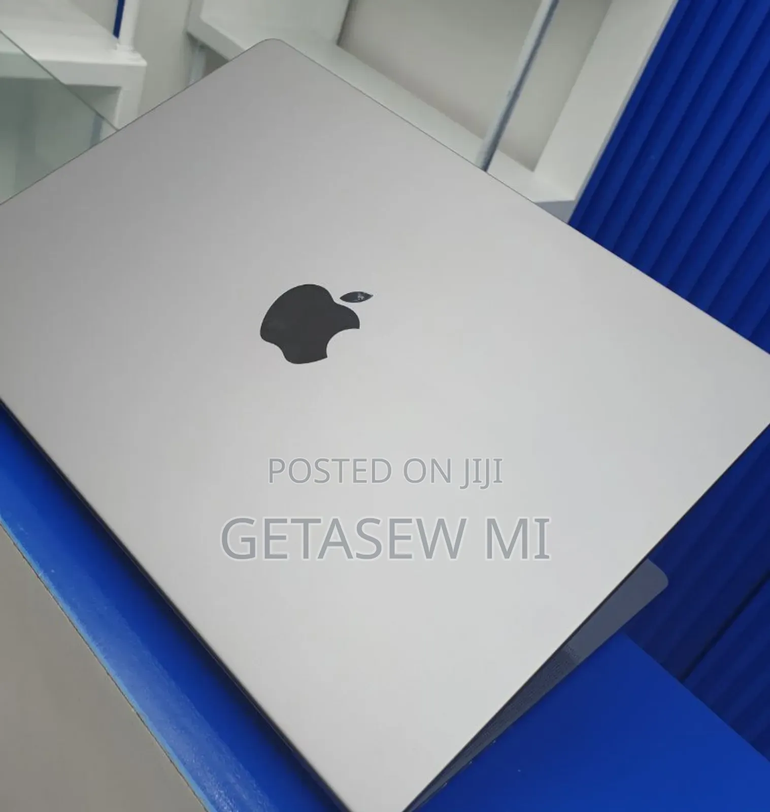 New Laptop Apple MacBook Pro 2021 M1 32GB Apple M1 Max SSD 1T