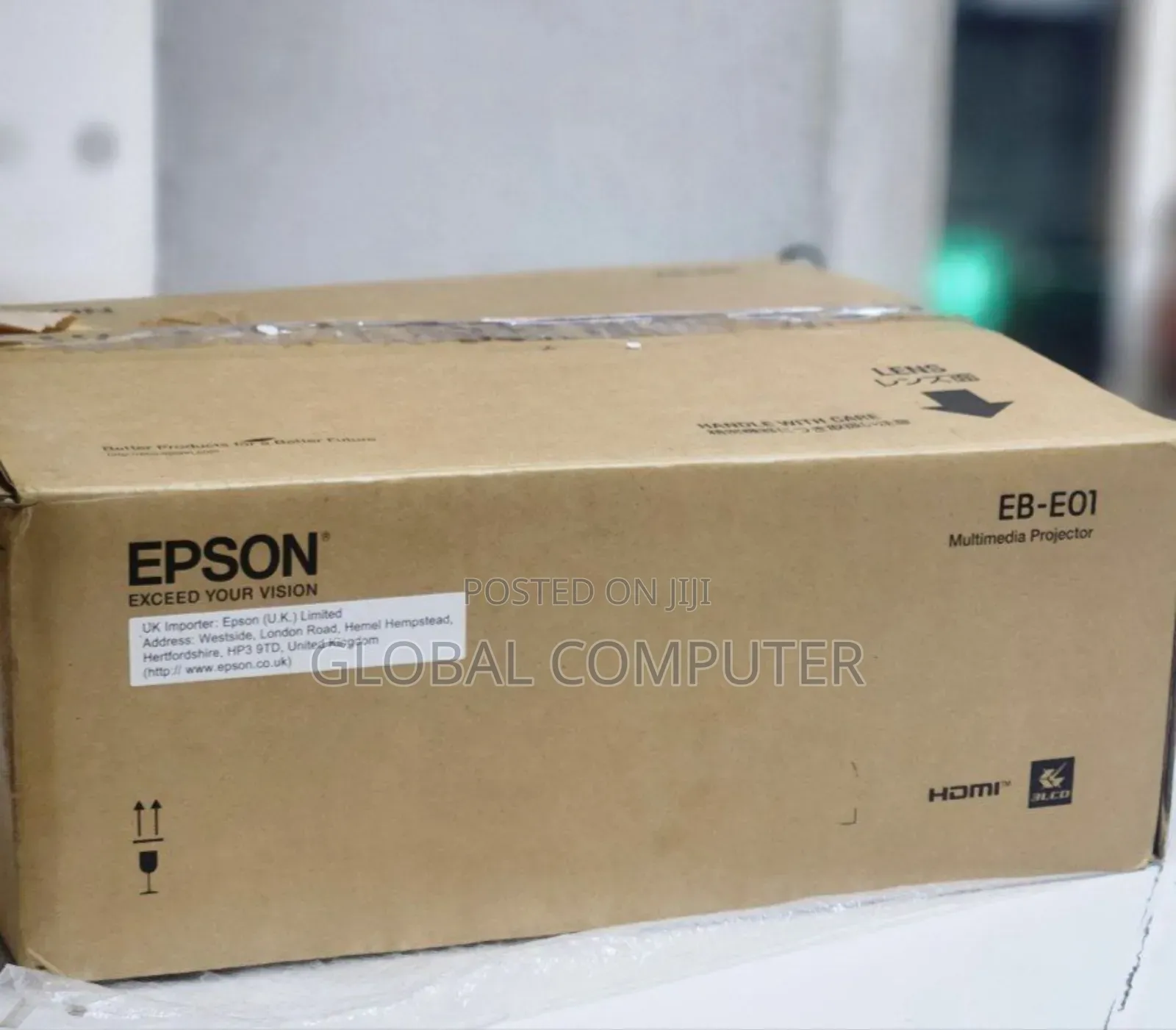 Epson Eb E01