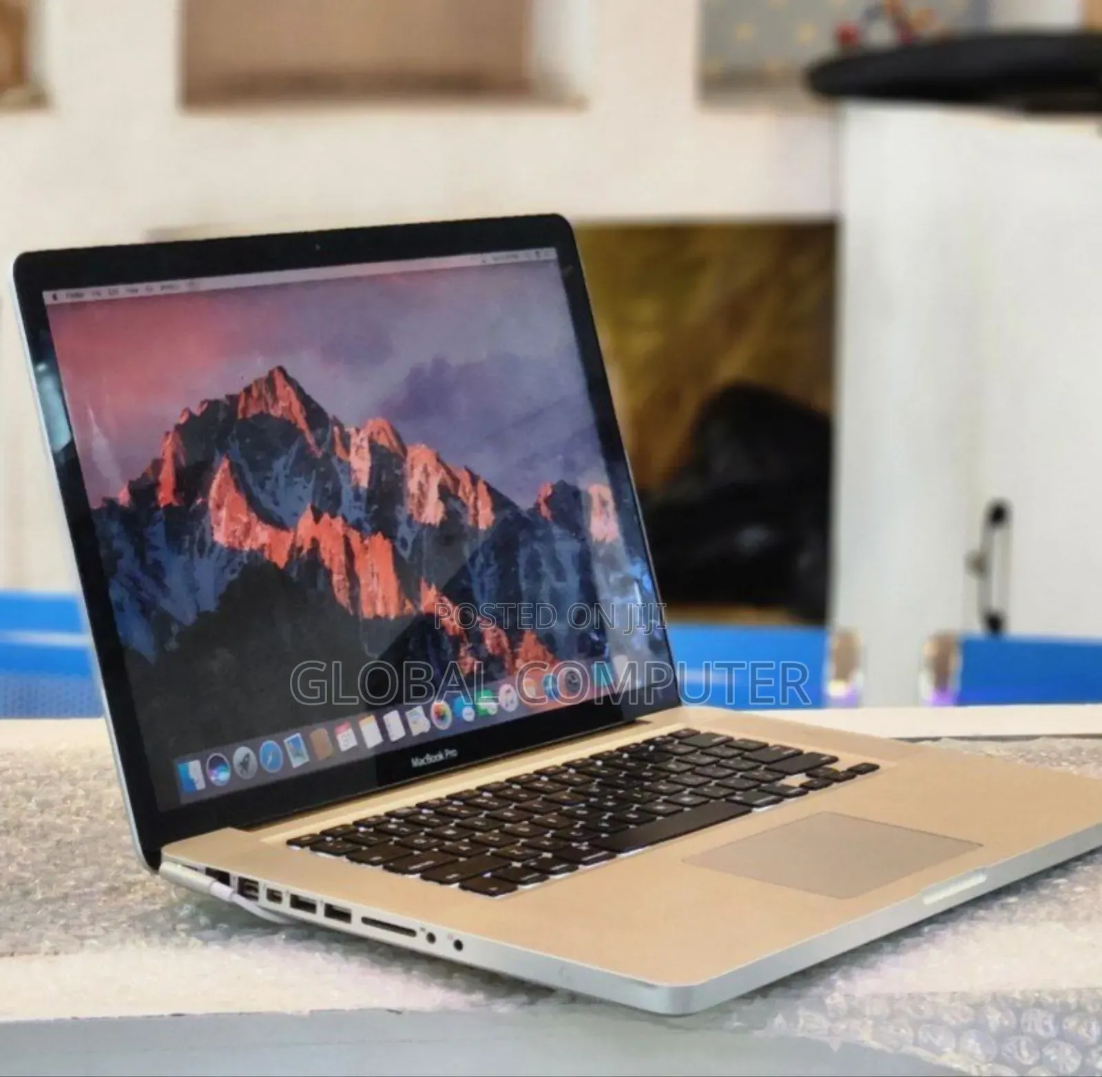 Laptop Apple MacBook 2010 4GB Intel Core I7 SSD 512GB