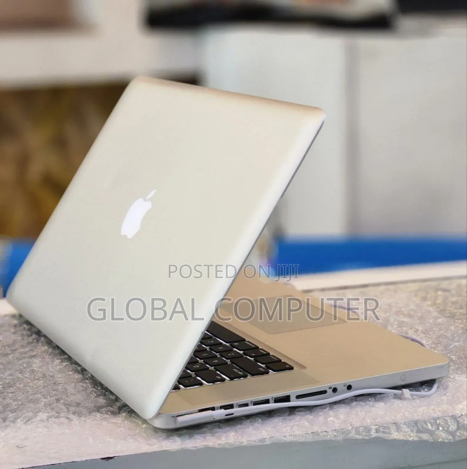 Laptop Apple MacBook 2010 4GB Intel Core I7 SSD 512GB
